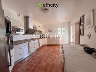  Maison � vendre 9 pi�ces 217 m�