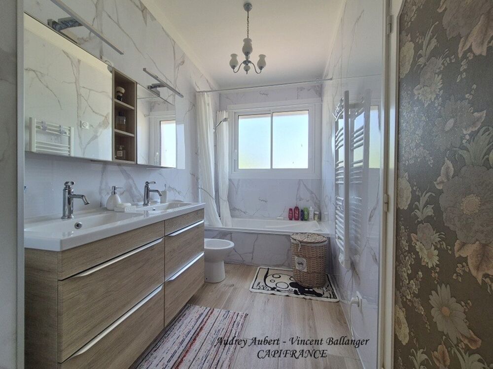Vente Maison Maison à vendre 7 pièces TONNAY BOUTONNE (17) Tonnay boutonne