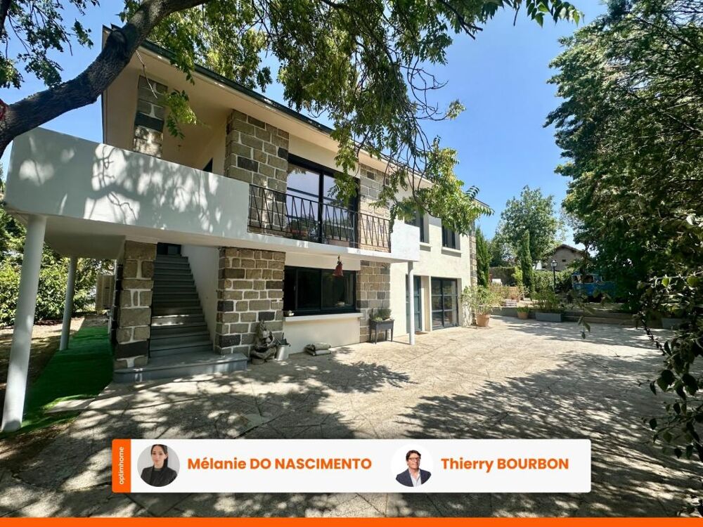 Maison 5 pièces 155m² avec piscine sur parcelle de 1024m² à Pont-du-Château