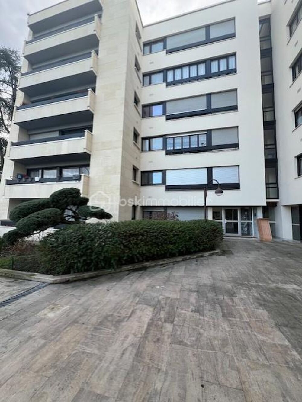 Appartement 2 pièces avec parking en sous-sol et cave  Franconville