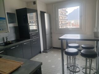  Appartement à louer 3 pièces 71 m² Grenoble