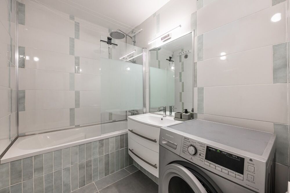 Vente Appartement SURESNES • HAUTS-DE-SEINE (92) • 5 PIÈCES • 118 m² • VUE SUR PARIS MAGIFIQUE • PARKING • CAVE • PROCHE TRANSPORTS Suresnes
