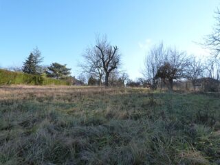  Terrain à vendre 779 m²