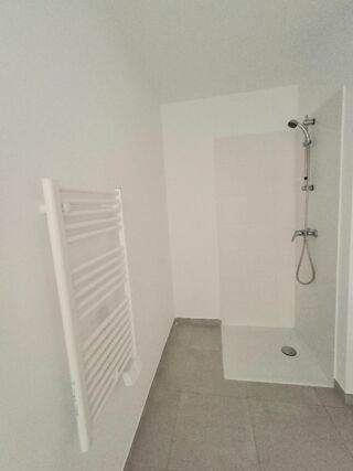  Appartement à louer 1 pièce 30 m²