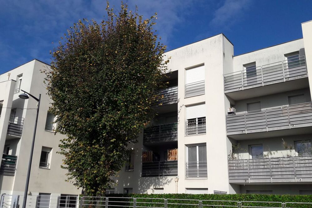 Vente Appartement T3 de 64 m² à Vaulx-En-Velin au prix de vente de 136 000 € Vaulx en velin