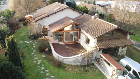   Villa Villa - 5 pi�ce(s) - 170 m�