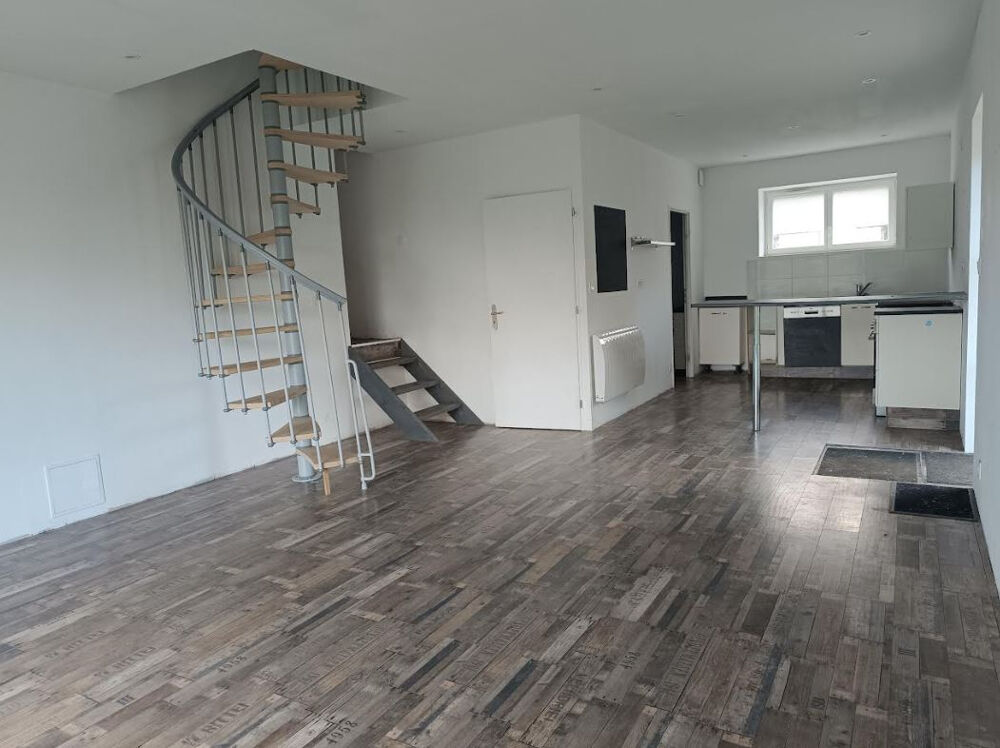 29520 Laz maison en partie restaurée avec 5 chambres 2 grandes pièces de 26 m² et 46 m²
