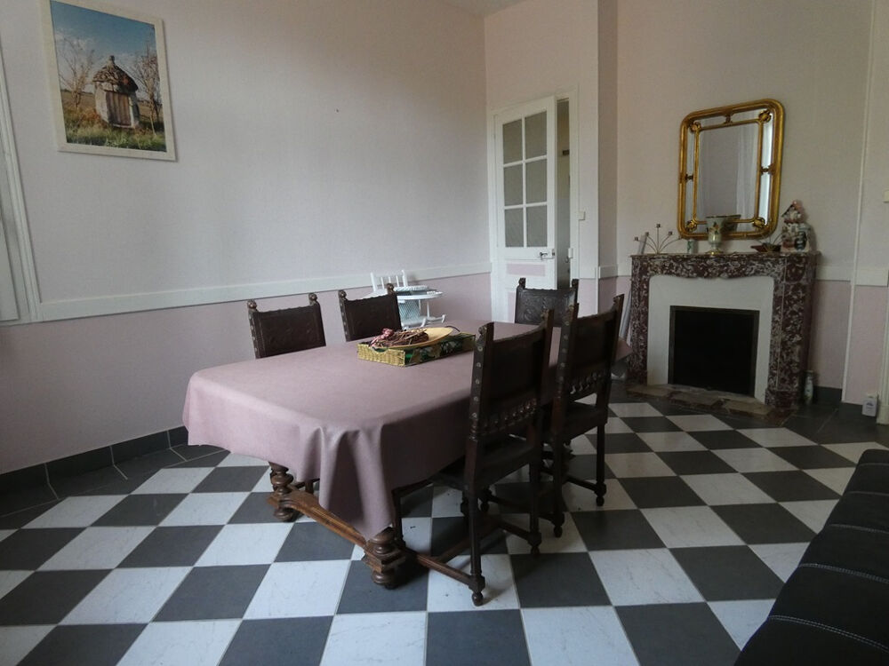 à vendre  Propriété/château Villeloin-Coulangé (37460)