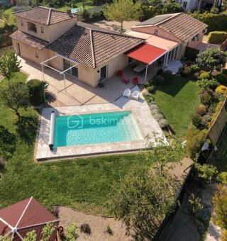  Maison � vendre 10 pi�ces 253 m�