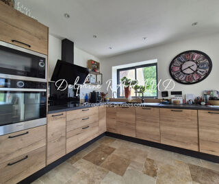  Propri�t�/ch�teau � vendre 6 pi�ces 210 m�