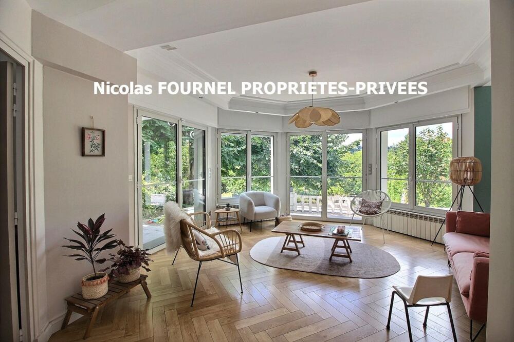Vente Propriété/Château Saint Etienne maison de Maître de 275 m²  5 chambres, avec piscine, dépendance et carport sur 1900m² de terrain Saint etienne