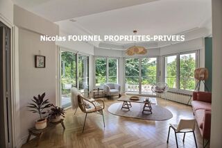  Propriété/château à vendre 8 pièces 275 m²