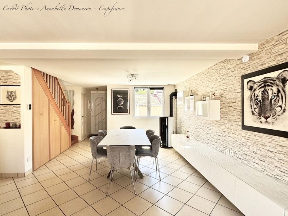 Vente Maison EXCLUSIVITÉ – Maison 5 pièces rénovée avec 4 chambres, terrasse en travertin, double garage et nombreux stationnements à Gerzat Gerzat