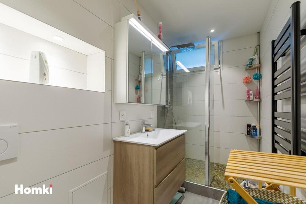 Appartement T4 de 82 m² à Villeurbanne 69100, Avenue Auguste Blanqui