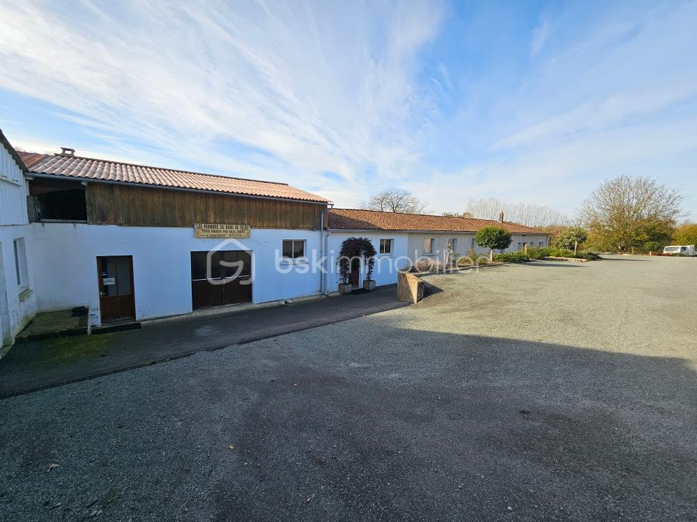 Maison avec exploitation agricole 150m2, 9 pièces