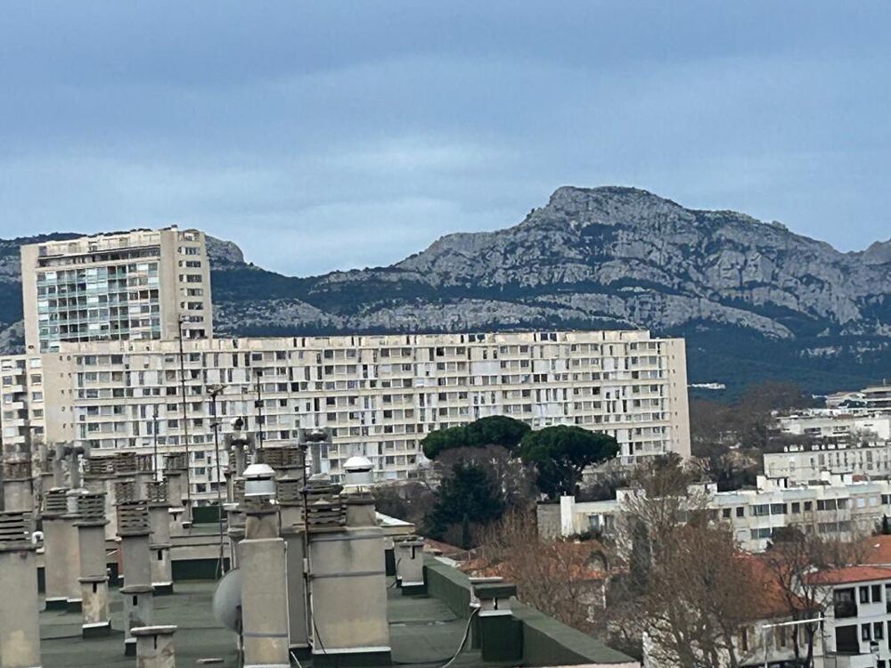 Marseille 9 DROMEL TYPE 3 /4 de 70 m2 AU 7 IEME ETAGE
