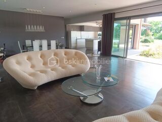  Maison à vendre 10 pièces 305 m²