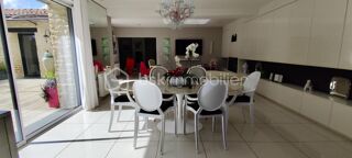  Maison à vendre 10 pièces 277 m²