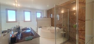  Maison � vendre 10 pi�ces 320 m�