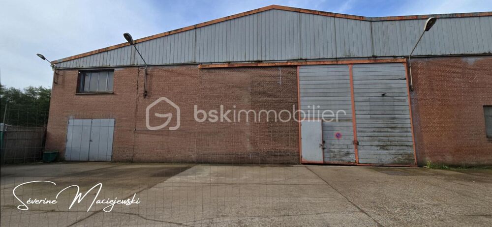 Vente Immeuble BATIMENT DE 1300 M² La comte