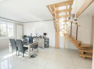  Maison à vendre 7 pièces 215 m²