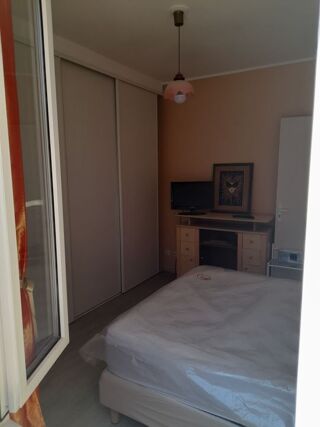  Appartement à louer 2 pièces 32 m²