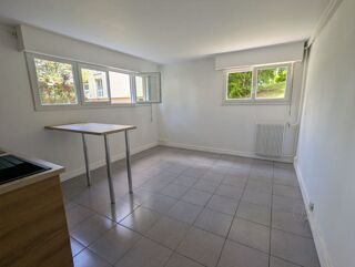  Appartement à louer 1 pièce 23 m²