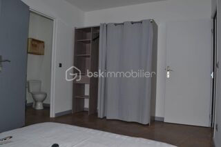  Immeuble  vendre 15 + pices 339 m