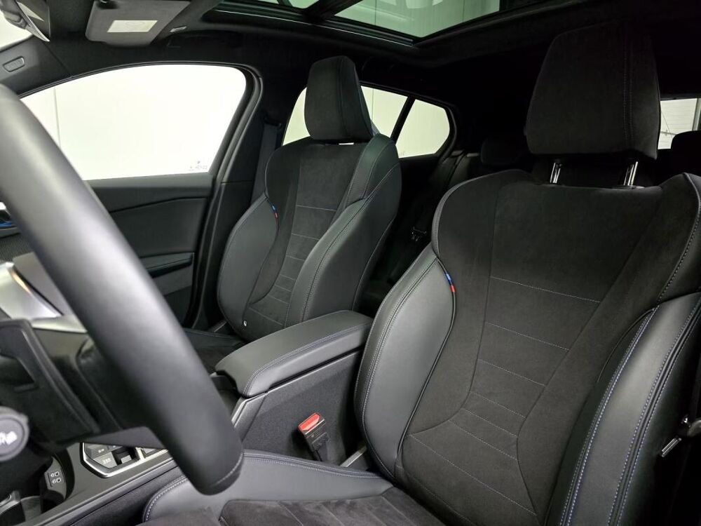 S&eacute;rie 1 d M Sport *Pano*ACC*360*HuD* 2025 occasion 33700 Merignac