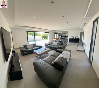  Villa à vendre 5 pièces 180 m²
