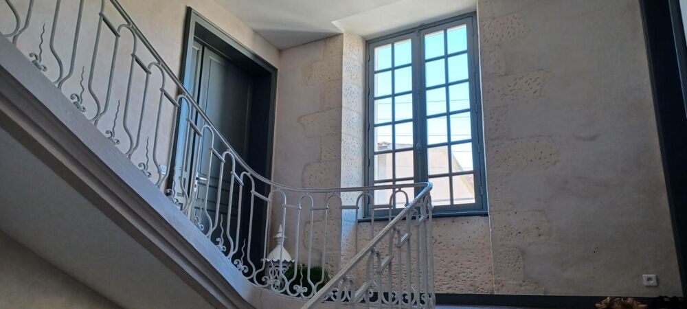 Vente Appartement Beau T3 dans immeuble de caractère hyper centre Fontenay le comte