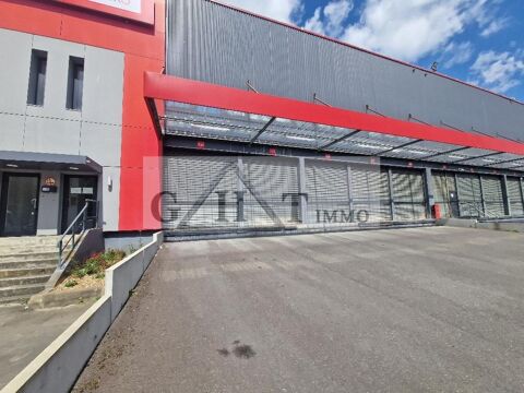 A LOUER 1718M&sup2; ENTREPOT BUREAUX AU BLANC MESNIL 19880 93150 Le blanc mesnil
