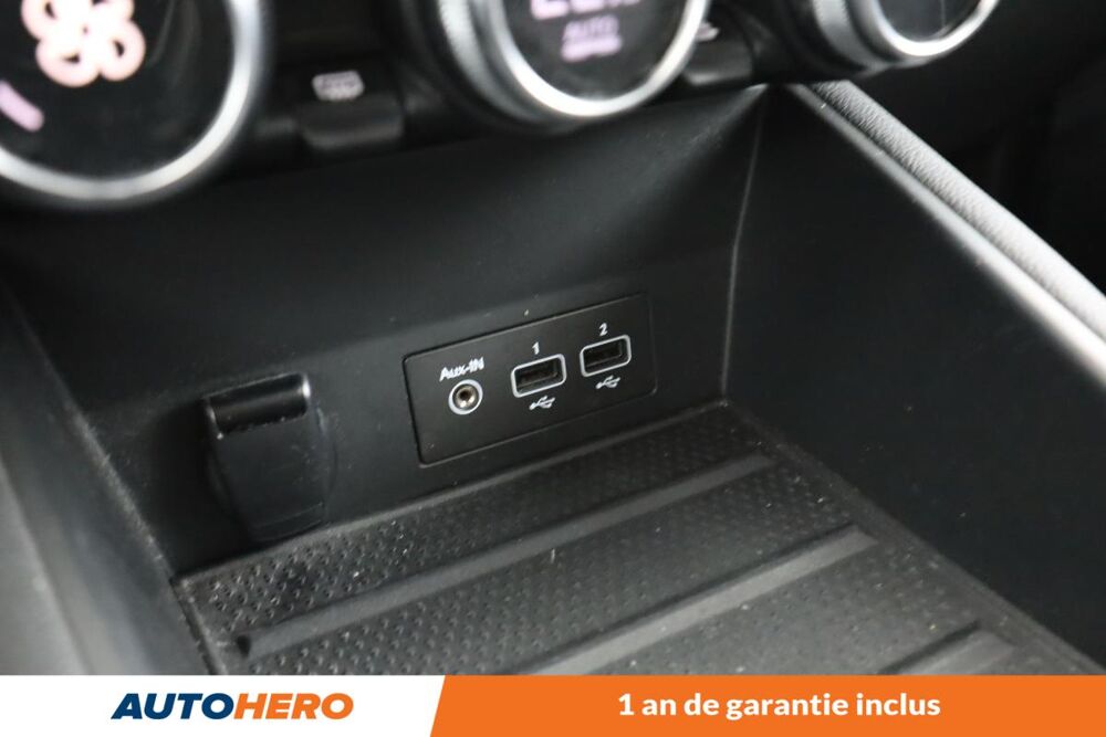 Captur 1.6 E-Tech Plug-in Intens 160 ch 2021 occasion 92130 Issy-les-Moulineaux