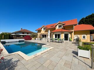  Maison � vendre 7 pi�ces 261 m�