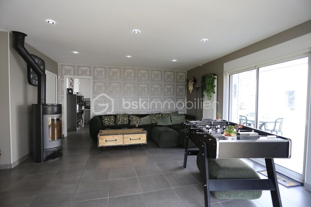 Vente Maison Givenchy-en-Gohelle, très belle maison de 274 m2 habitables, 5 chambres, jardin, érigée sur terrain de 3.000 m2 Givenchy en gohelle