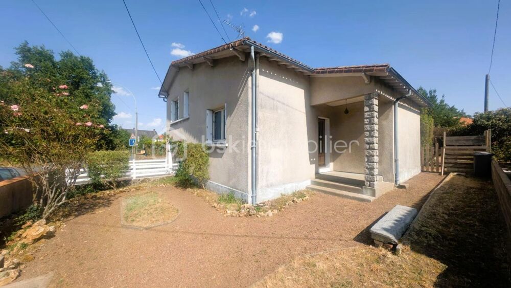 Vente Maison Maison 2 chambres avec garage, hangar (idéal pour un camping-car ou un artisan) et terrain – Parthenay Parthenay