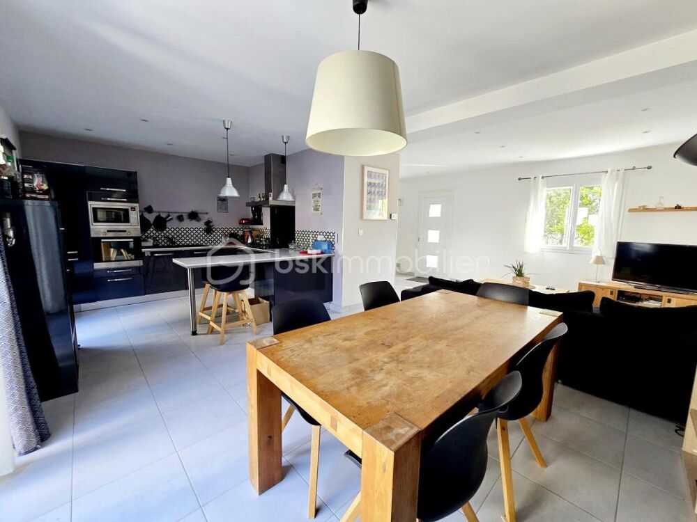 Location Maison LOCATION MEUBLEE - 3 CHAMBRES - MAISON RECENTE Poussan