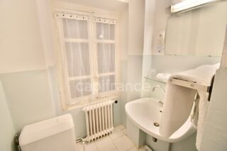  Immeuble à vendre 15 + pièces 519 m²