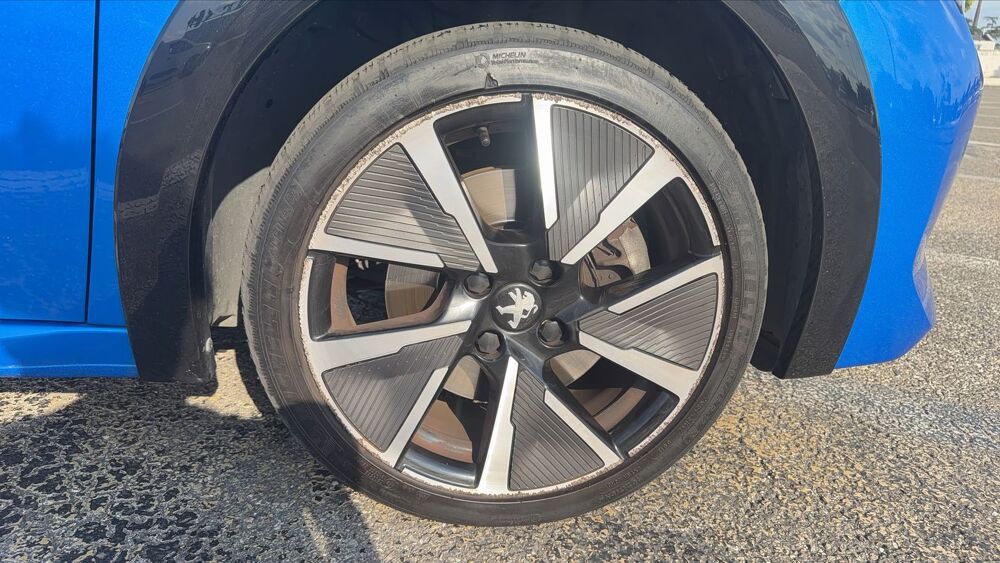 208 136 50 kWh GT Line 2020 occasion 69200 Venissieux