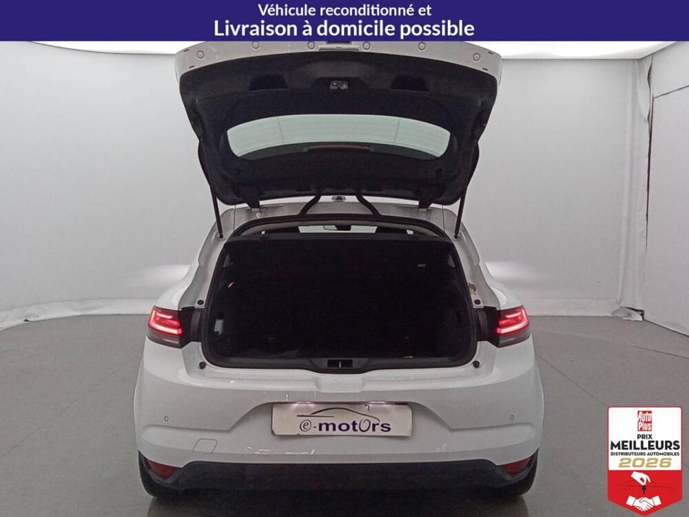 M&eacute;gane IV Berline E-TECH Plug-In Hybride 160 Zen 2022 occasion 10150 Lavau