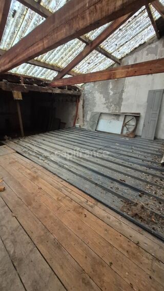  Immeuble à vendre 15 + pièces 616 m²