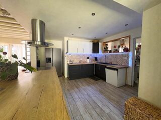  Maison à vendre 6 pièces 234 m²