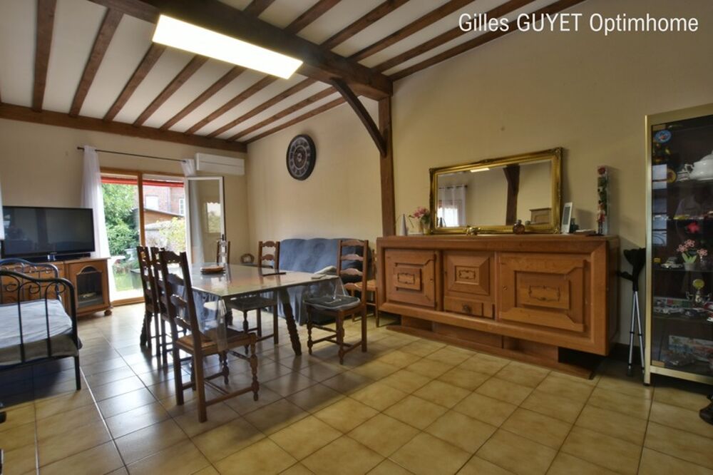 10MN de BERNAY T7 157M² 185000€ avec garage et terrain de 500M² ( Bourg avec commerces)