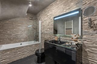  Maison � vendre 6 pi�ces 196 m�