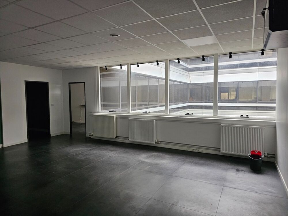   bureau de 70 m2 à vendre à vendre CERGY (95) Cergy