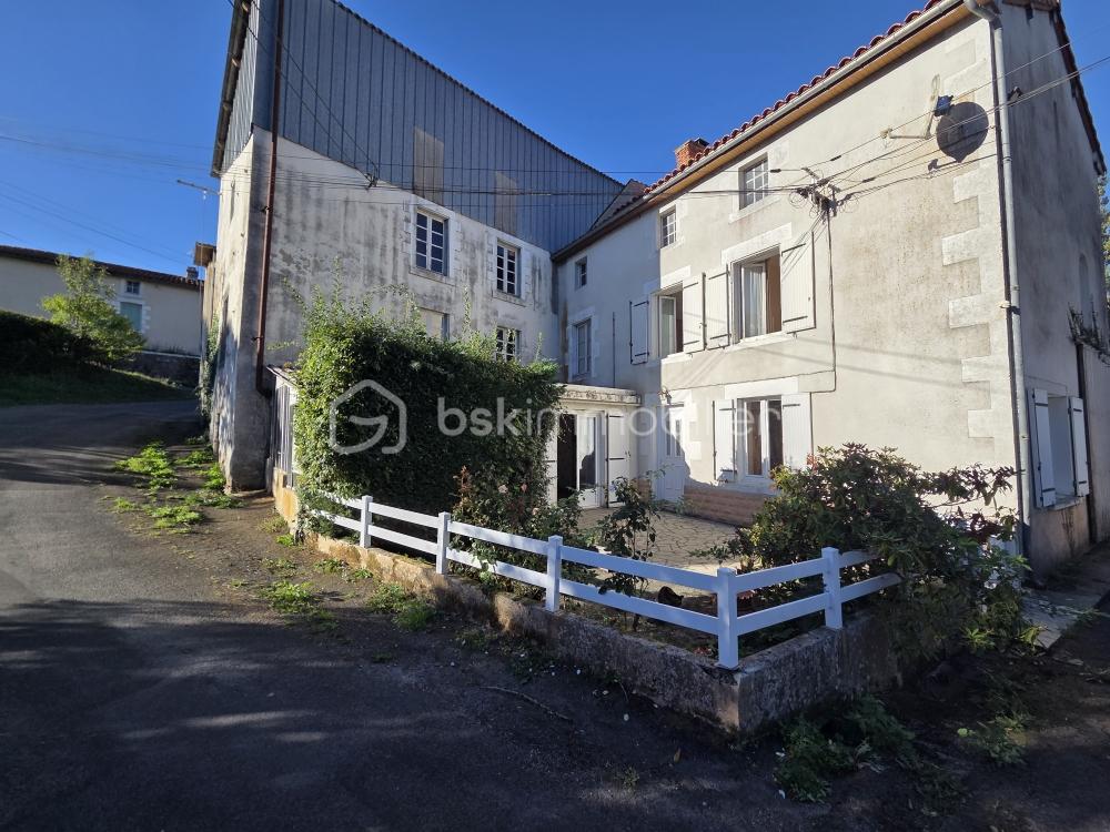 Vente Maison Maison 6 pièces 141m2 La chapelle thireuil