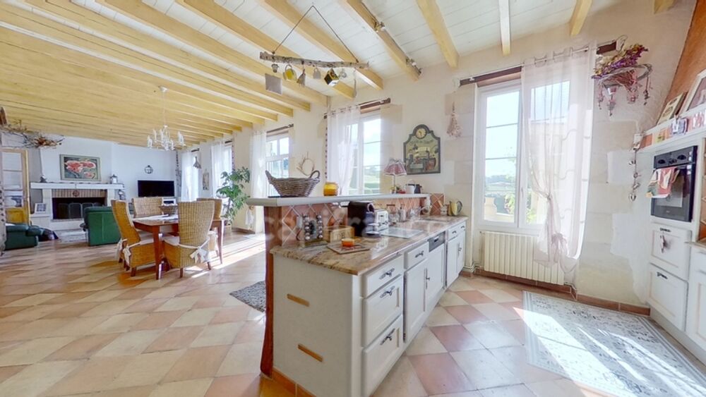 Maison de 223m2 - 3 chambres - piscine - dépendances à BEAUPUY (47)