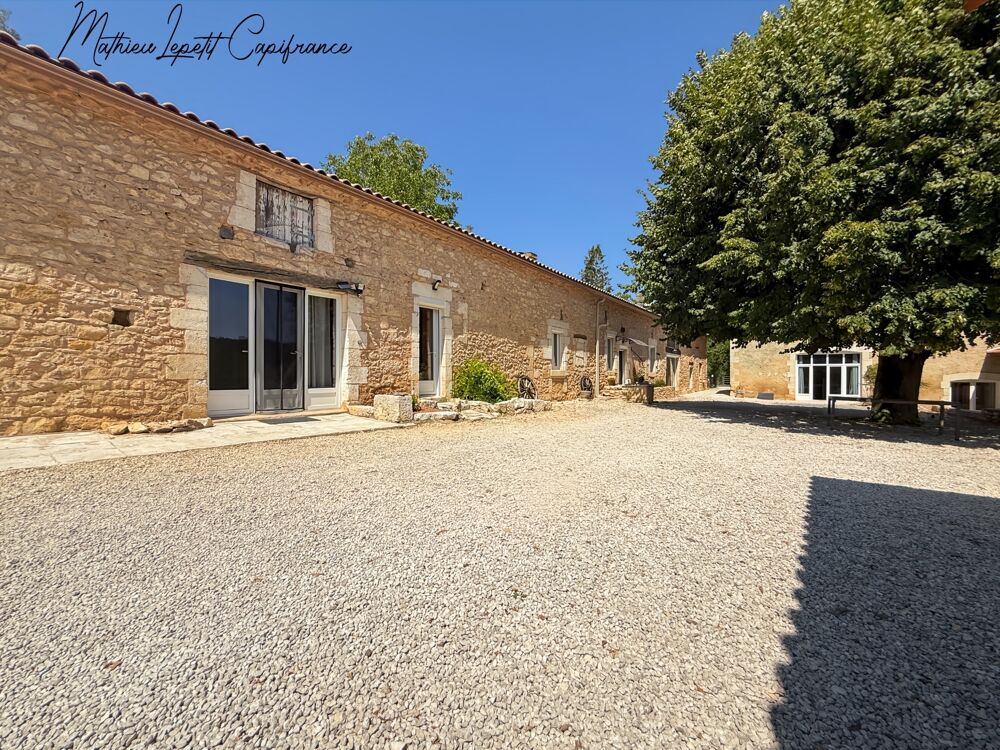 Aux portes de Périgueux  Authentique longère en pierre du XIX? siècle 210 M²- T7  DPE B  Terrain clos de 1,14 hectare-dépenda