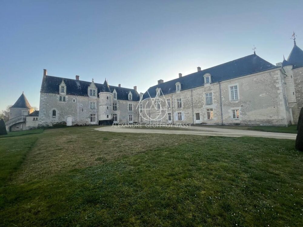 Rare, château du XV -ème- Un Havre de paix