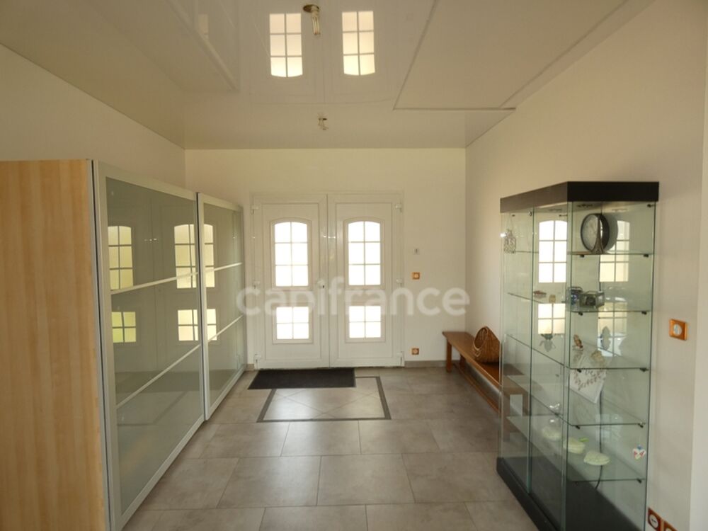 Propriété à vendre 11 pièces POINTRE (39)